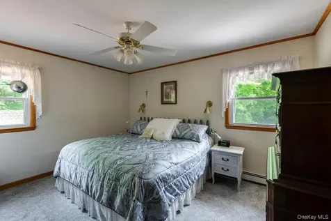 956 Pumpkin Lane Clinton Corners NY 12514