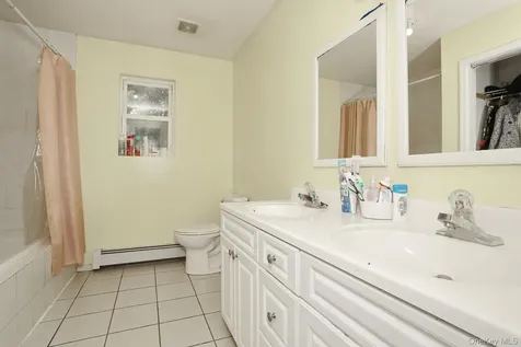 7 Olin Drive Nanuet NY 10954