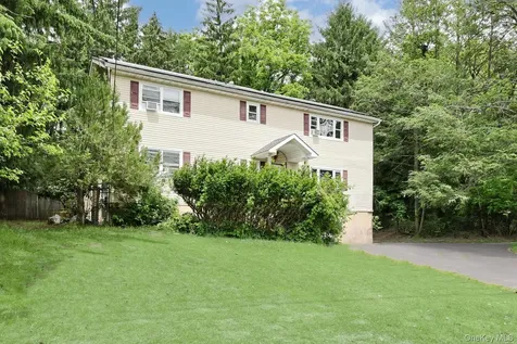 7 Olin Drive Nanuet NY 10954