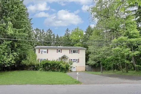 7 Olin Drive Nanuet NY 10954