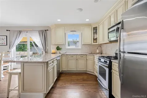 9 Lagoon Boulevard Massapequa NY 11758