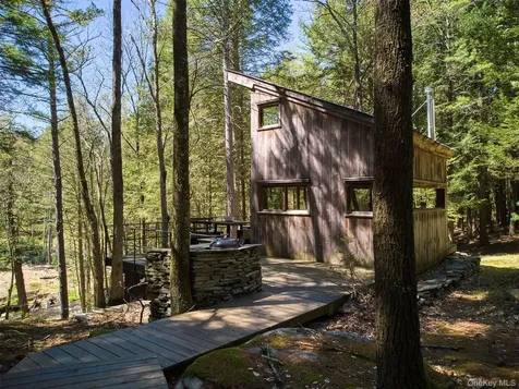 55 Woods Road Barryville NY 12719