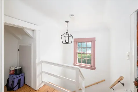 21 Barnard Avenue Poughkeepsie NY 12601