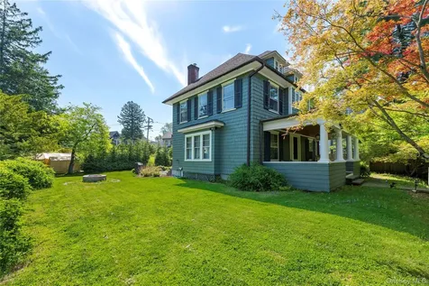 21 Barnard Avenue Poughkeepsie NY 12601