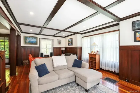 21 Barnard Avenue Poughkeepsie NY 12601