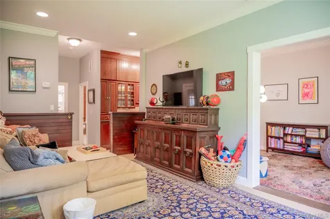 34-36 E Lake Stable Road Tuxedo Park NY 10987