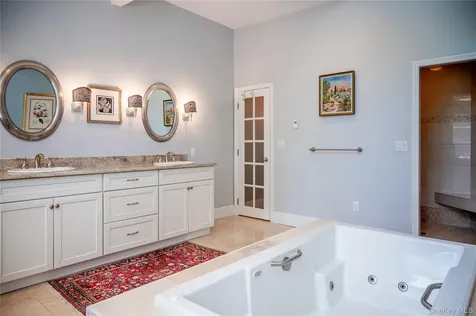 34-36 E Lake Stable Road Tuxedo Park NY 10987