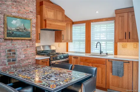 34-36 E Lake Stable Road Tuxedo Park NY 10987