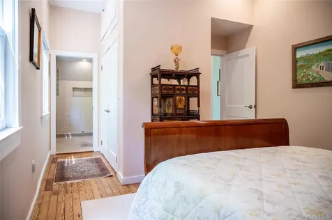 34-36 E Lake Stable Road Tuxedo Park NY 10987