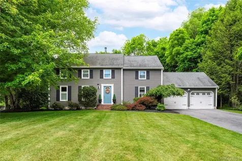 3 Heathbrook Drive Poughkeepsie NY 12603