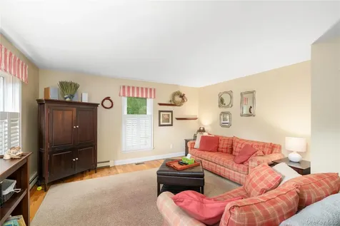 3 Heathbrook Drive Poughkeepsie NY 12603