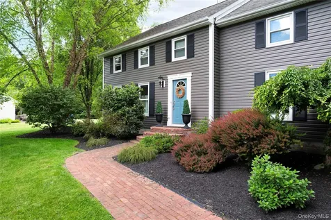 3 Heathbrook Drive Poughkeepsie NY 12603