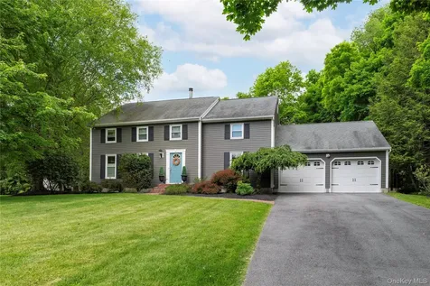 3 Heathbrook Drive Poughkeepsie NY 12603