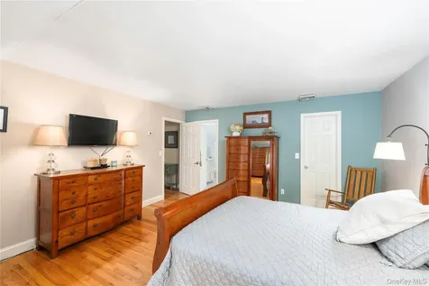 3 Heathbrook Drive Poughkeepsie NY 12603