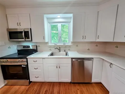 25 Oakwood Drive Wappingers Falls NY 12590