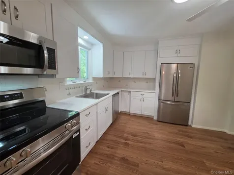 25 Oakwood Drive Wappingers Falls NY 12590