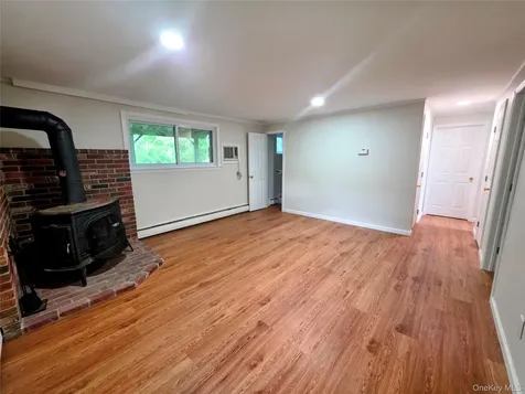 25 Oakwood Drive Wappingers Falls NY 12590