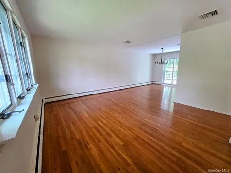 25 Oakwood Drive Wappingers Falls NY 12590