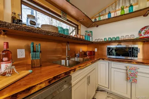 51 Aspen Lane Woodridge NY 12789