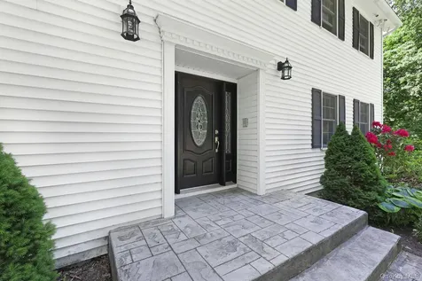 14 Wagner Drive Rock Tavern NY 12575