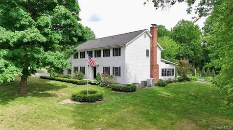 14 Wagner Drive Rock Tavern NY 12575