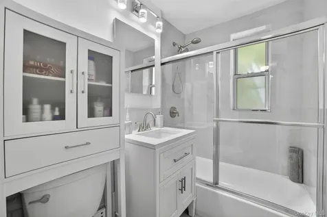 485 Bronx River Road Yonkers NY 10704