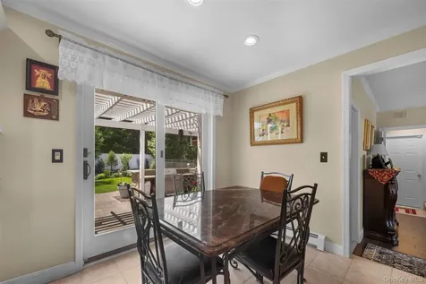 4 Vera Court Centereach NY 11720