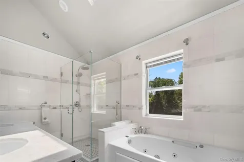4 Vera Court Centereach NY 11720