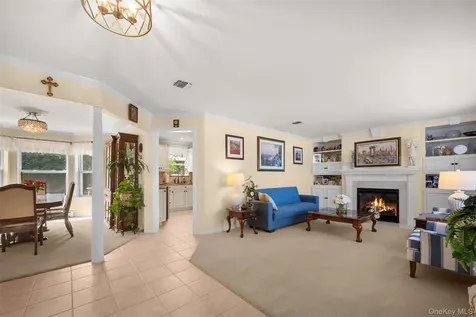 4 Vera Court Centereach NY 11720