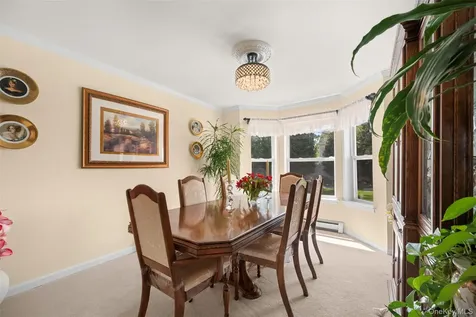 4 Vera Court Centereach NY 11720