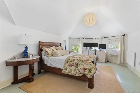42 Mountain Avenue Mount Kisco NY 10549