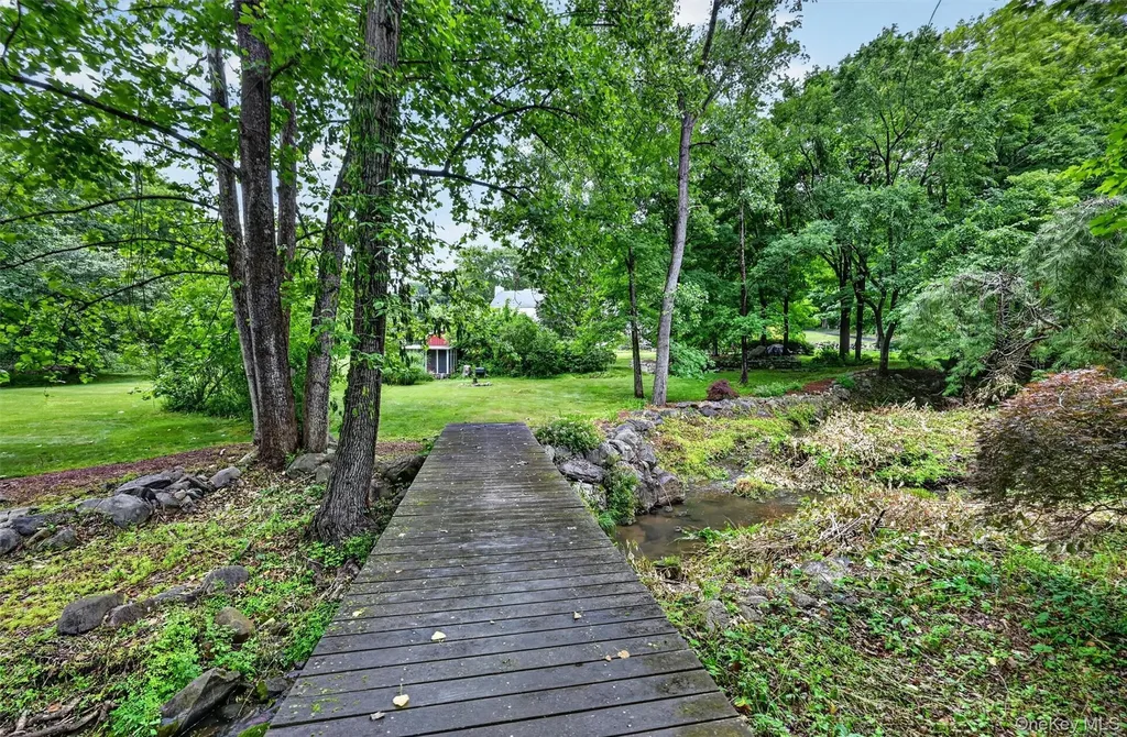 22 Indian Wells Road Brewster NY 10509
