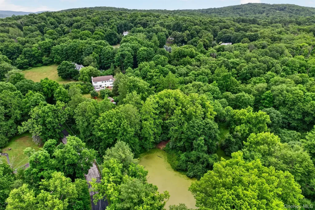 22 Indian Wells Road Brewster NY 10509