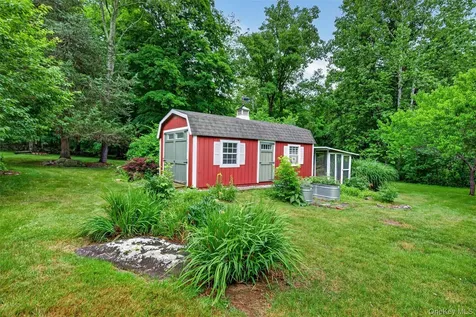 22 Indian Wells Road Brewster NY 10509