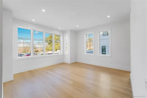 156 Palisade Street Dobbs Ferry NY 10522