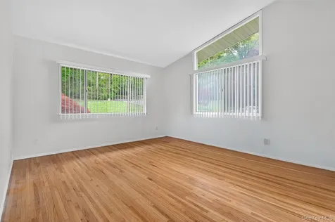 4 Brookdell Drive Hartsdale NY 10530