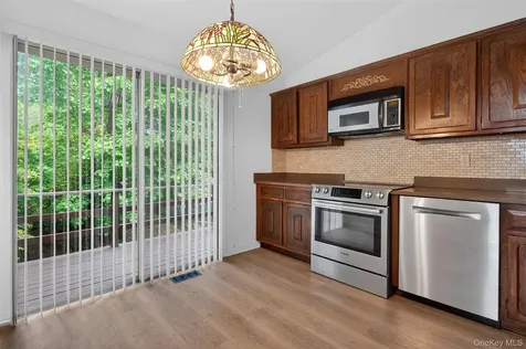 4 Brookdell Drive Hartsdale NY 10530