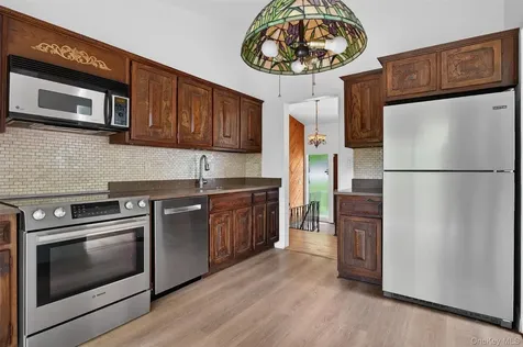 4 Brookdell Drive Hartsdale NY 10530