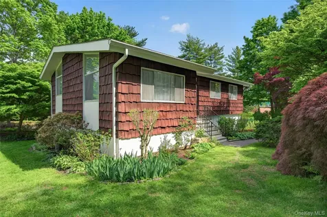 4 Brookdell Drive Hartsdale NY 10530