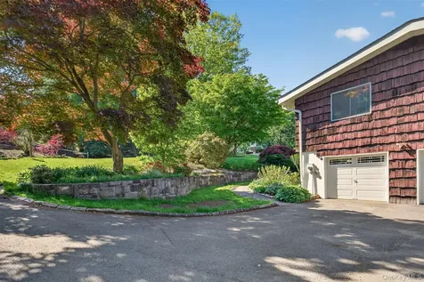 4 Brookdell Drive Hartsdale NY 10530