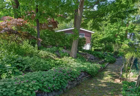 4 Brookdell Drive Hartsdale NY 10530