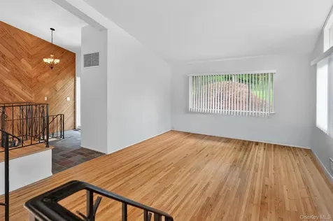 4 Brookdell Drive Hartsdale NY 10530