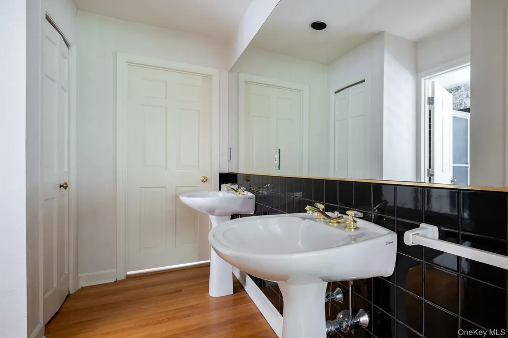 5 Willow Run Road Greenwich CT 06831