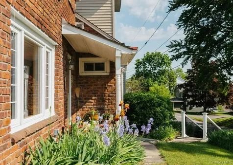 178 Hoyt Street Port Ewen NY 12466