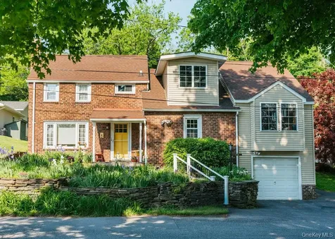 178 Hoyt Street Port Ewen NY 12466