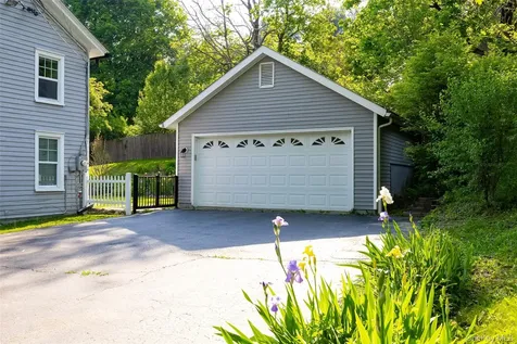 5 Valley Farm Road Millbrook NY 12545