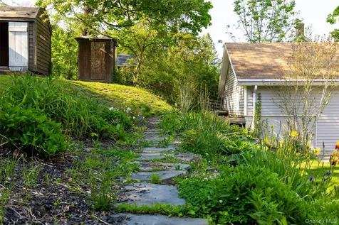 5 Valley Farm Road Millbrook NY 12545