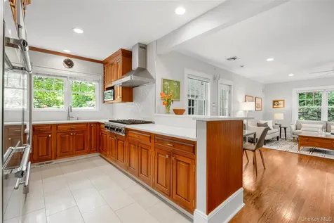 12 Parkway Street Larchmont NY 10538