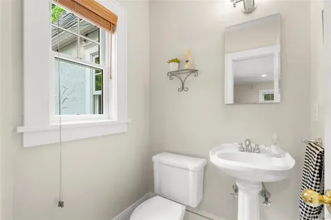 12 Parkway Street Larchmont NY 10538