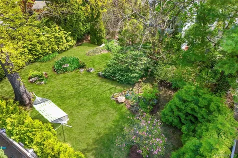 12 Parkway Street Larchmont NY 10538